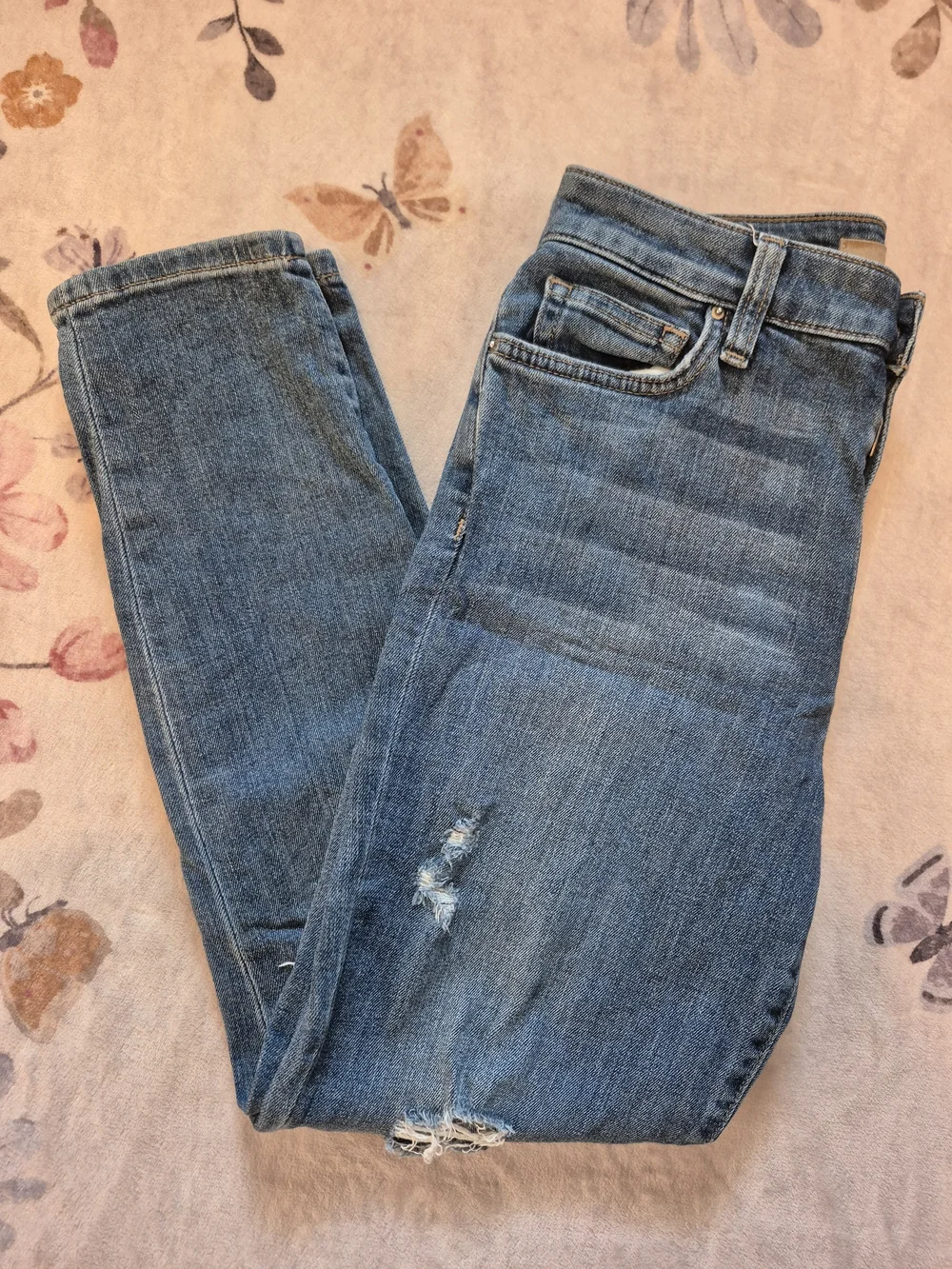 Joe's Jeans Distressed High Rise Crop Jeans - Faded Blue - Picture 6 of 6